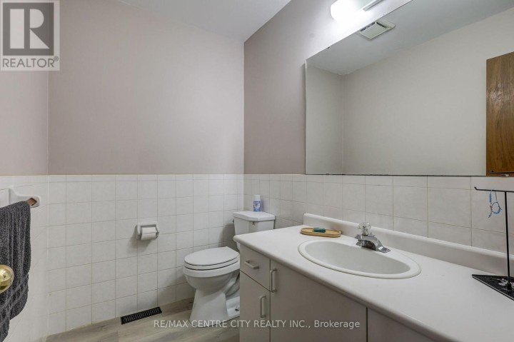 Photo 37 at 456 Wellington Street, St. Thomas