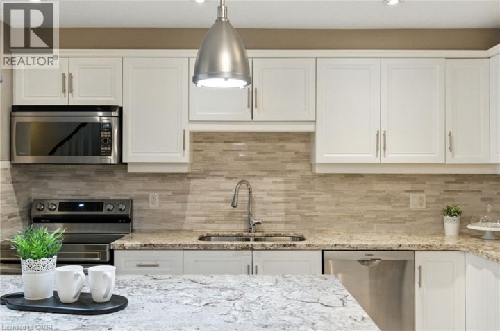 Photo 11 at 4 Burgundy Grove, Meadowlands, Ancaster