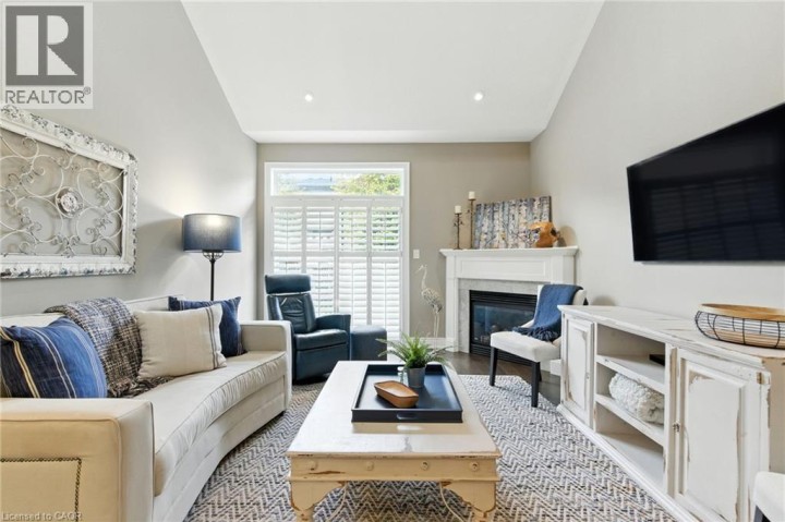 Photo 16 at 4 Burgundy Grove, Meadowlands, Ancaster
