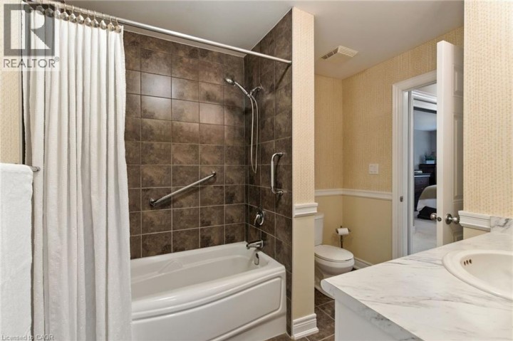 Photo 30 at 4 Burgundy Grove, Meadowlands, Ancaster
