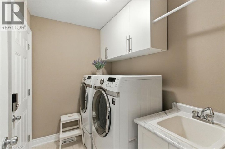 Photo 23 at 4 Burgundy Grove, Meadowlands, Ancaster