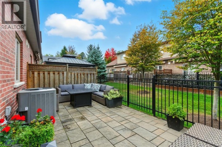 Photo 40 at 4 Burgundy Grove, Meadowlands, Ancaster