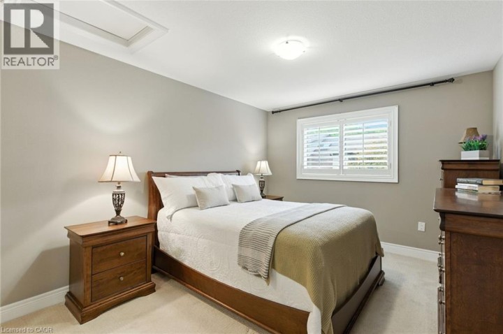 Photo 27 at 4 Burgundy Grove, Meadowlands, Ancaster