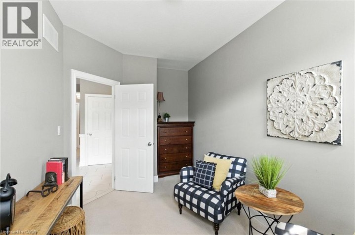 Photo 8 at 4 Burgundy Grove, Meadowlands, Ancaster
