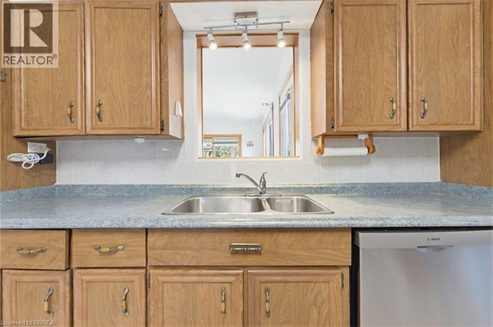 Photo 12 at 90 Henderson Avenue, Queensway / Grove, Brantford