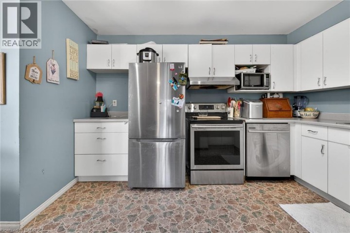 Photo 11 at 1 - 19 Wren Court, Tillsonburg