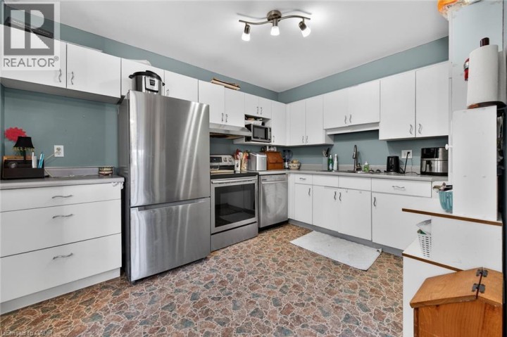 Photo 6 at 1 - 19 Wren Court, Tillsonburg