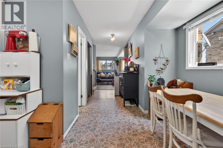 Photo 9 at 1 - 19 Wren Court, Tillsonburg
