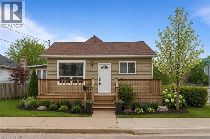 Photo 2 at 44 Lawrence Street, Terrace Hill, Brantford