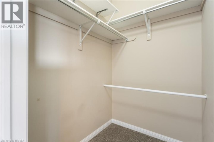 Photo 15 at 32 - 21 Diana Avenue, Empire, Brantford