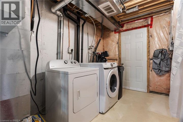 Photo 22 at 32 - 21 Diana Avenue, Empire, Brantford