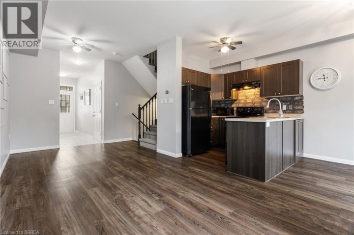 Photo 6 at 32 - 21 Diana Avenue, Empire, Brantford