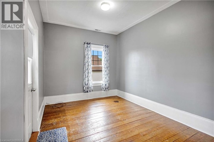 Photo 18 at 303 Dalhousie Street, East Ward, Brantford