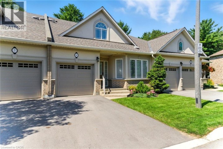 Photo 1 at 6 - 40 Wesleyan Court, Parkview Heights, Ancaster
