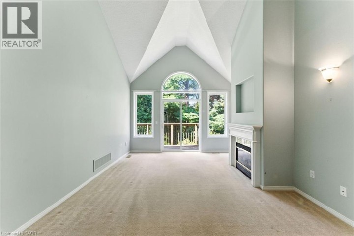 Photo 13 at 6 - 40 Wesleyan Court, Parkview Heights, Ancaster