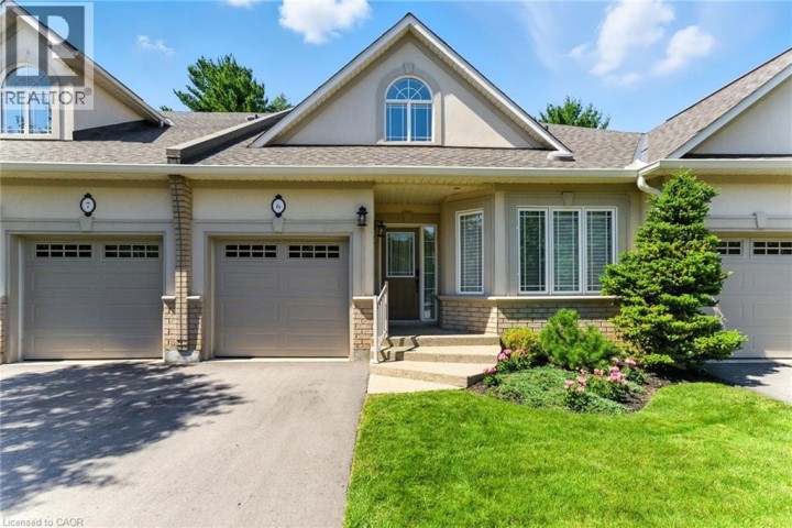 Photo 2 at 6 - 40 Wesleyan Court, Parkview Heights, Ancaster