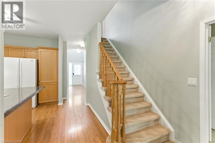 Photo 22 at 6 - 40 Wesleyan Court, Parkview Heights, Ancaster