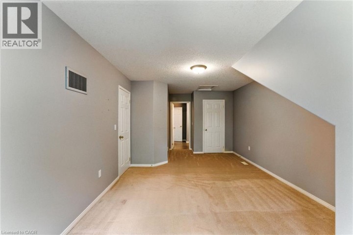 Photo 27 at 6 - 40 Wesleyan Court, Parkview Heights, Ancaster