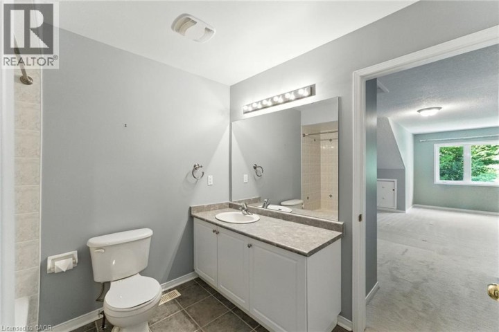 Photo 28 at 6 - 40 Wesleyan Court, Parkview Heights, Ancaster