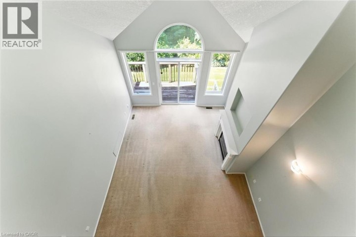 Photo 31 at 6 - 40 Wesleyan Court, Parkview Heights, Ancaster