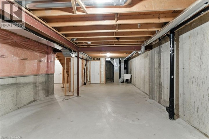Photo 36 at 6 - 40 Wesleyan Court, Parkview Heights, Ancaster