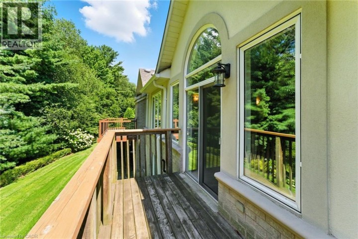 Photo 38 at 6 - 40 Wesleyan Court, Parkview Heights, Ancaster