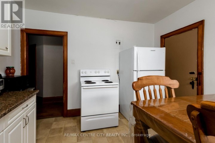 Photo 12 at 4 Prospect Street, Tillsonburg