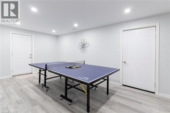 Photo 24 at 6 MacNeil Court, Middleport / Onondaga, Brantford