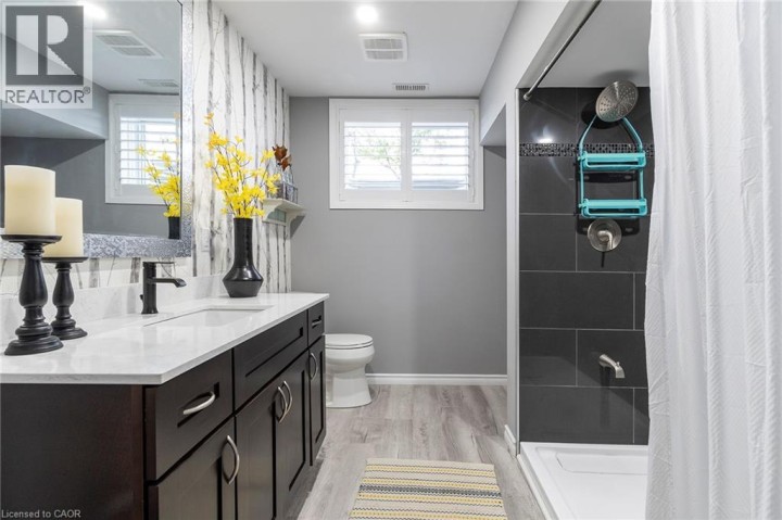 Photo 27 at 6 MacNeil Court, Middleport / Onondaga, Brantford