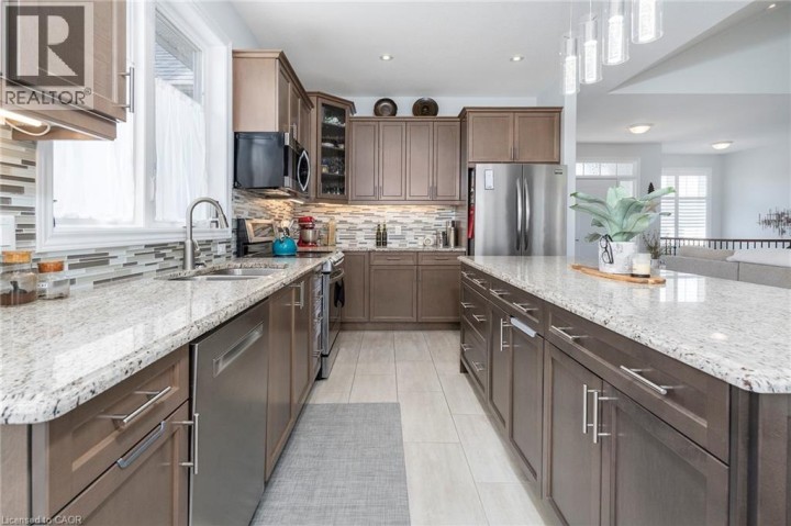 Photo 8 at 6 MacNeil Court, Middleport / Onondaga, Brantford