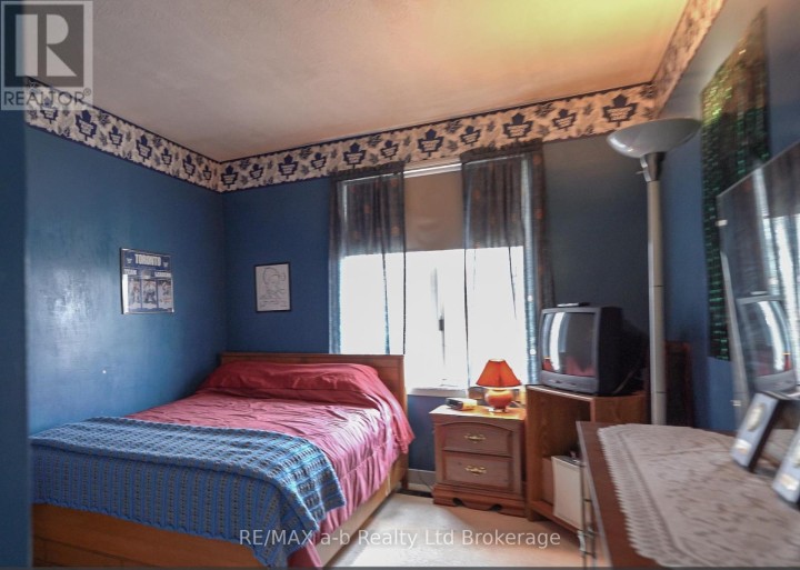 Photo 22 at 2 Cranberry Road, Tillsonburg