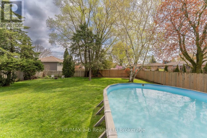 Photo 36 at 2 Cranberry Road, Tillsonburg