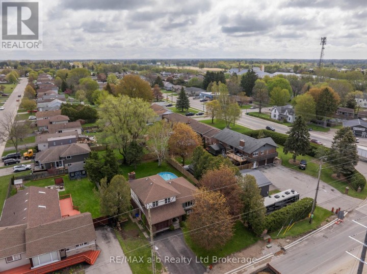 Photo 39 at 2 Cranberry Road, Tillsonburg