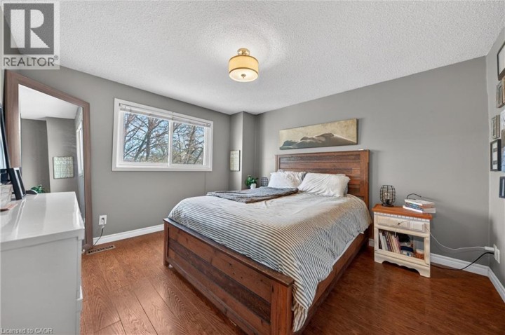 Photo 18 at 195 Old Carriage Drive, Pioneer Park / Doon / Wyldwoods, Kitchener