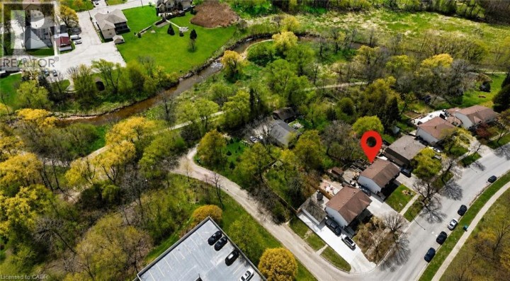 Photo 2 at 195 Old Carriage Drive, Pioneer Park / Doon / Wyldwoods, Kitchener