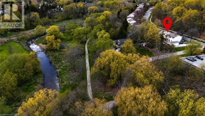 Photo 3 at 195 Old Carriage Drive, Pioneer Park / Doon / Wyldwoods, Kitchener