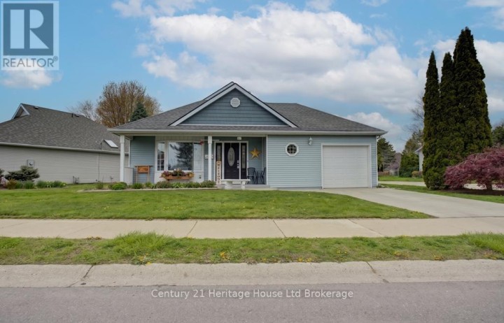 Photo 2 at 5 Dereham Drive, Tillsonburg