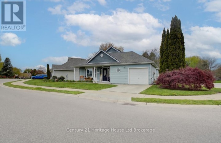 Photo 25 at 5 Dereham Drive, Tillsonburg