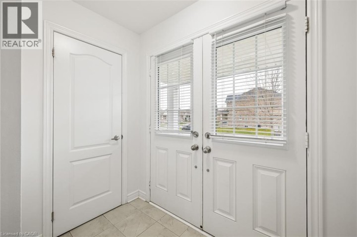 Photo 6 at 414 Thompson Street, Woodstock - North, Woodstock