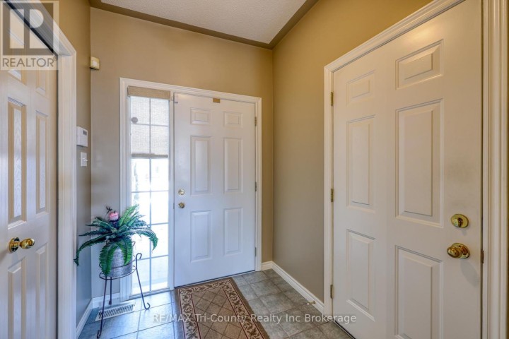 Photo 3 at Unit 5 - 87 W King Street, Tillsonburg