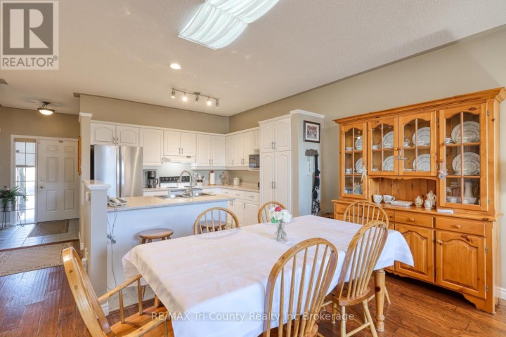 Photo 9 at Unit 5 - 87 W King Street, Tillsonburg