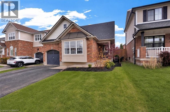 Photo 1 at 35 Gaydon Way, Empire, Brantford