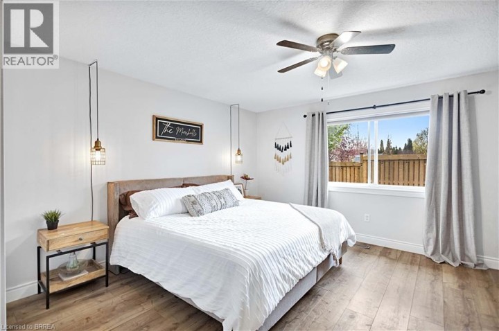 Photo 19 at 35 Gaydon Way, Empire, Brantford