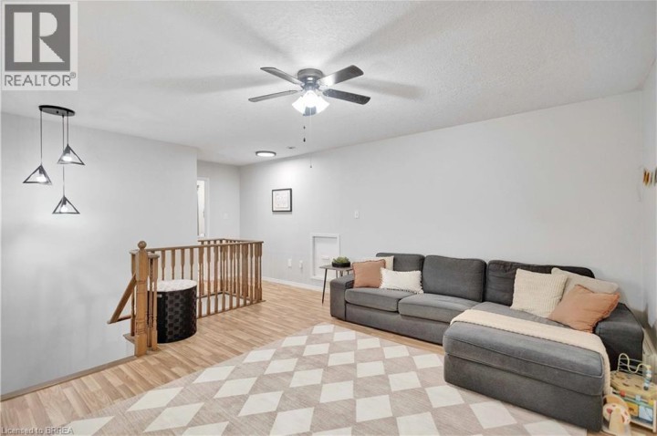 Photo 26 at 35 Gaydon Way, Empire, Brantford
