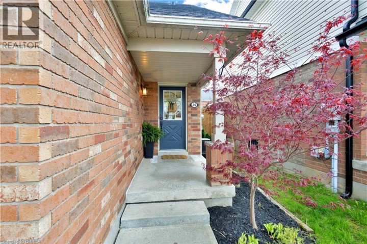 Photo 3 at 35 Gaydon Way, Empire, Brantford
