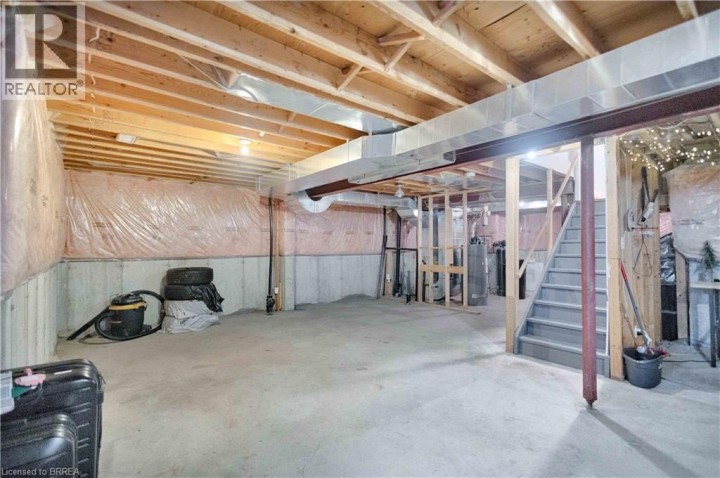 Photo 41 at 35 Gaydon Way, Empire, Brantford