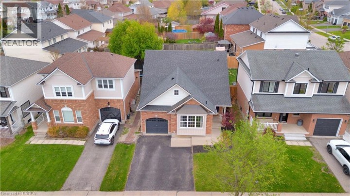 Photo 42 at 35 Gaydon Way, Empire, Brantford