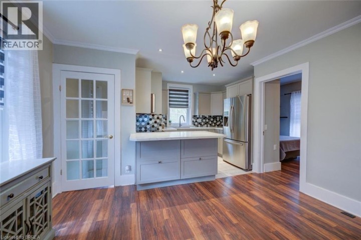 Photo 10 at 27 Edwin Street, Holmedale, Brantford