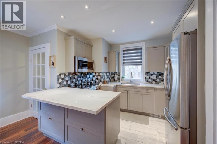 Photo 12 at 27 Edwin Street, Holmedale, Brantford