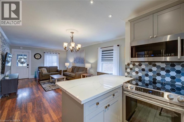 Photo 15 at 27 Edwin Street, Holmedale, Brantford